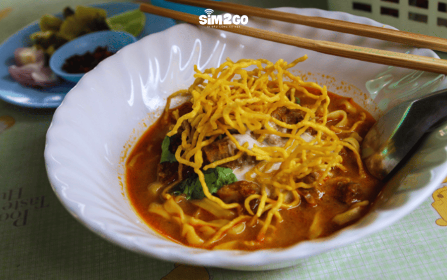 khao-soi-la-dac-san-cua-mien-bac-thai-lan